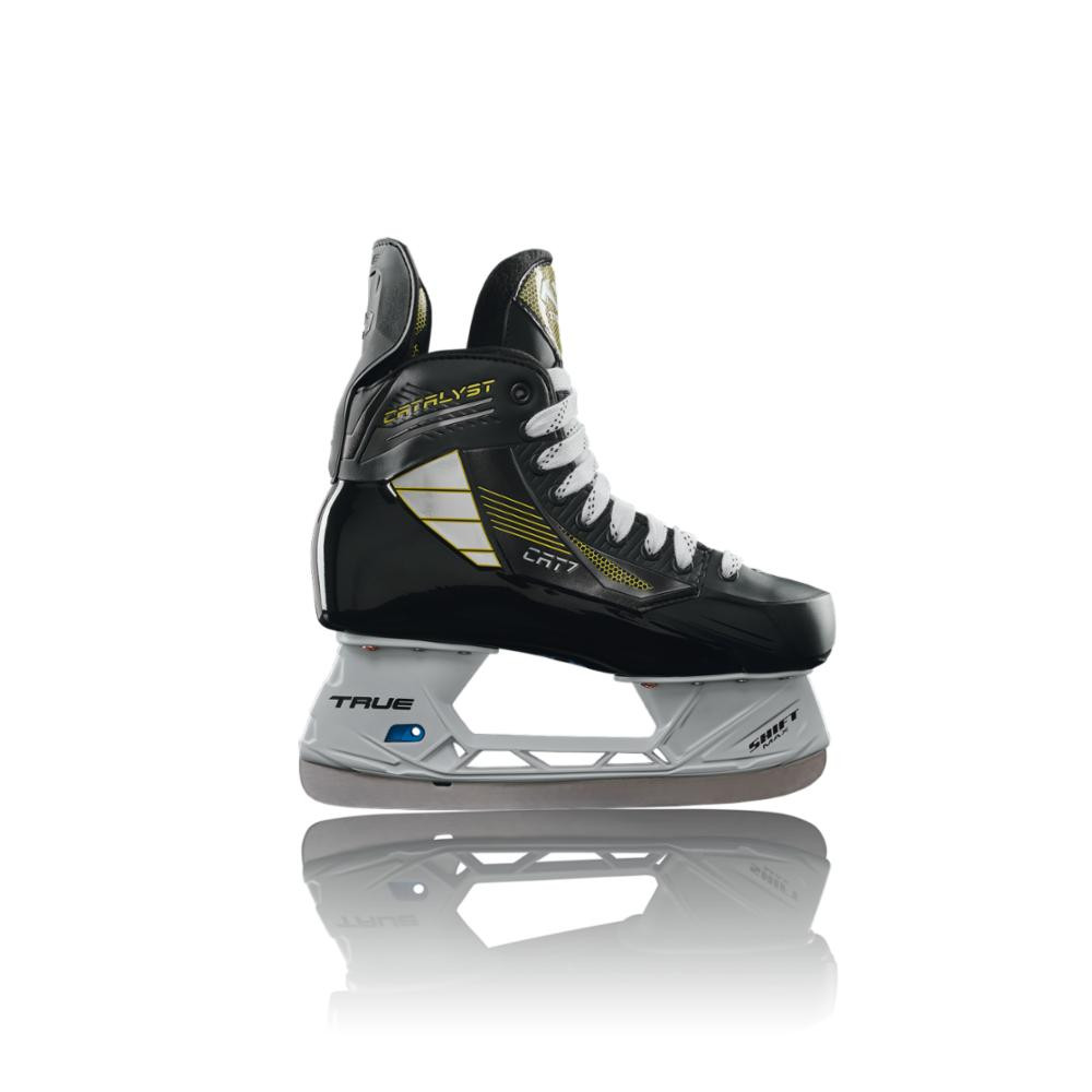 True Cat 7 Skates 38 (4.5R)