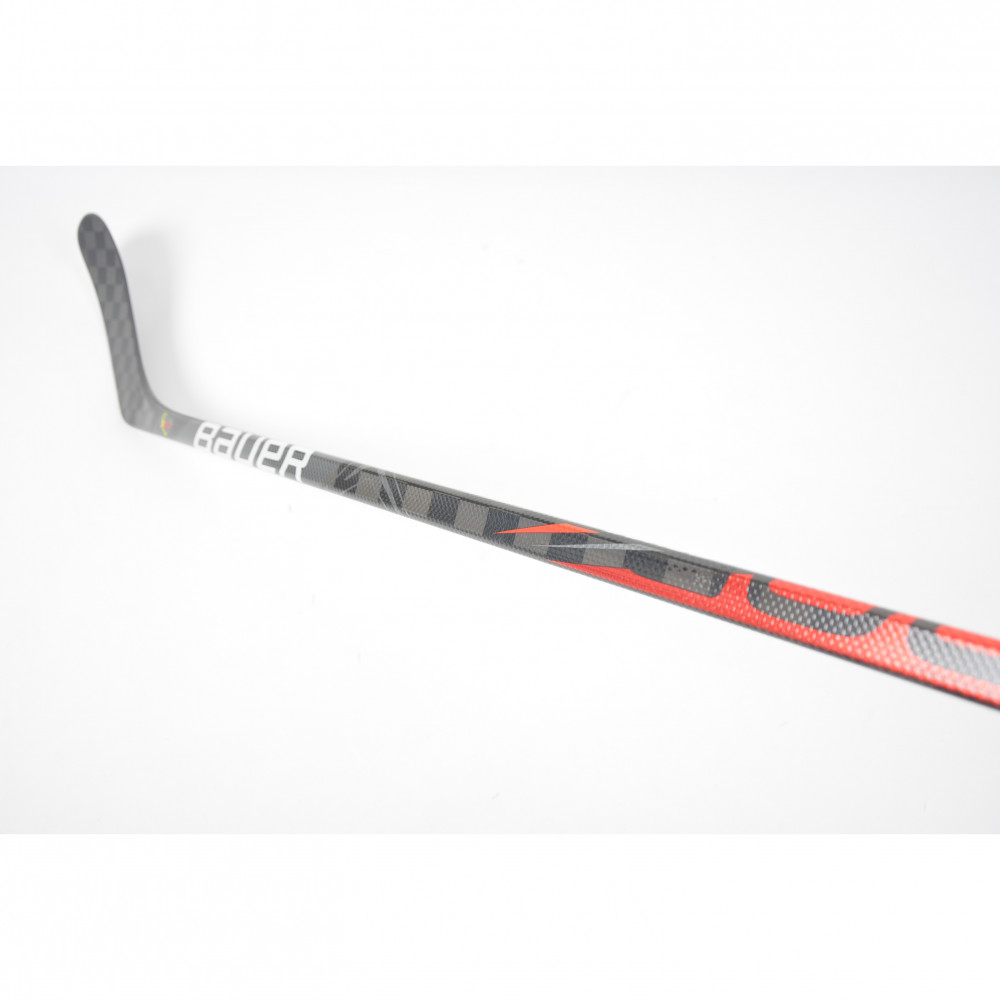 Bauer Vapor Flylite pelaajan custom maila "Alex Grant" flex 95