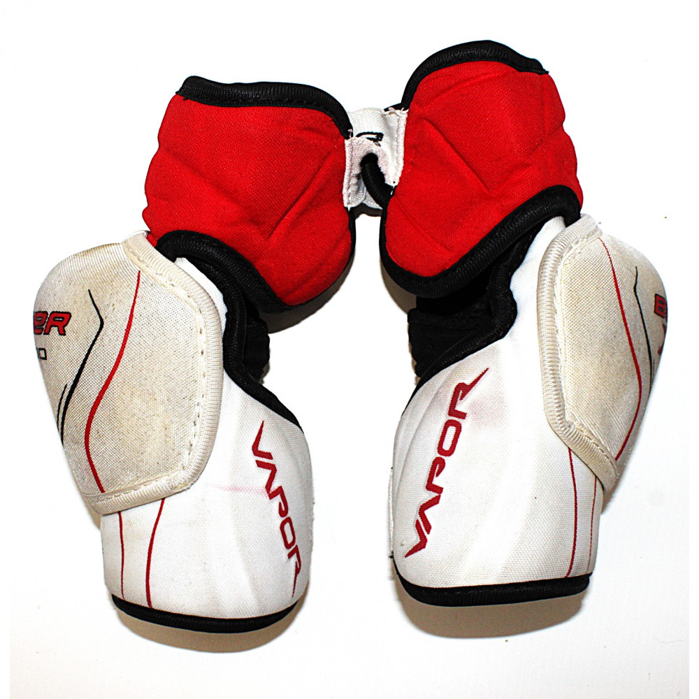 BAUER VAPOR X800 KYYNÄRSUOJAT JR-L