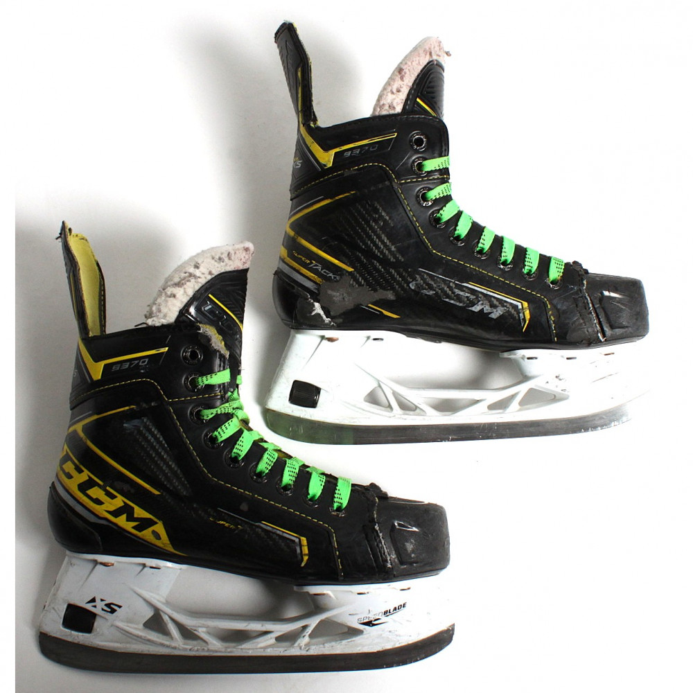 CCM SUPER TACKS SKATES 36/3EE