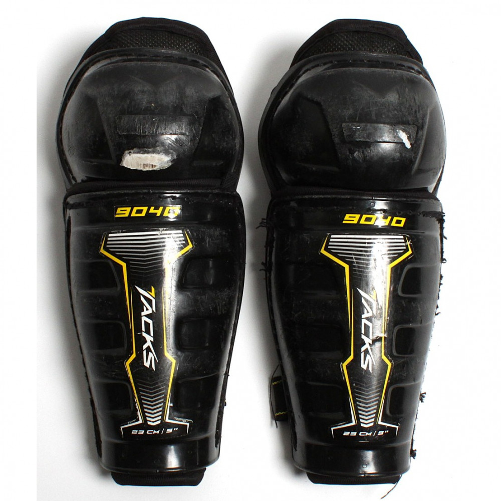 CCM TACKS 9040 SHIN GUARD 9"