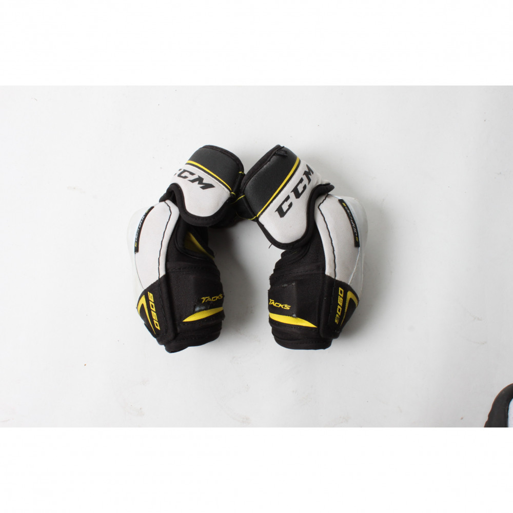 CCM TACKS 9060 KYYNÄRSUOJAT JR-S 