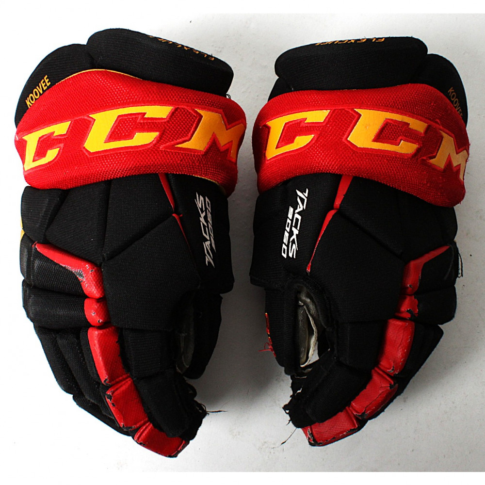 CCM TACKS 9060 "KOOVEE" HANSKAT 12" 