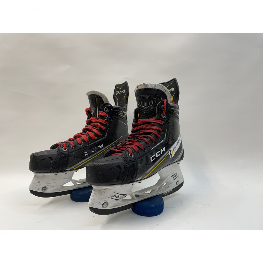 CCM Tacks 9090 Luistimet 42,5