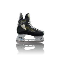 True Cat 7 Skates 38.5 (5R)